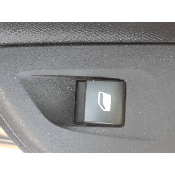 Mando Elevalunas Trasero Derecho para Opel Corsa F (P2Jo)