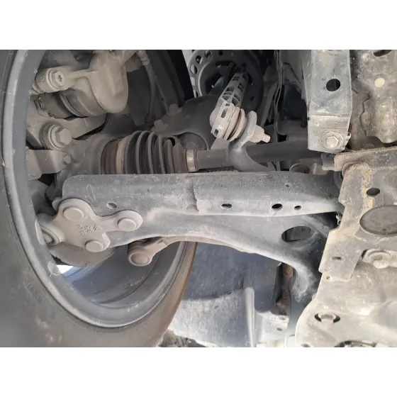 Brazo Suspension Inferior Delantero Derecho para Peugeot 308 Sw Iii (Fc_, Fj_, Fr_, F4_, Fn_)