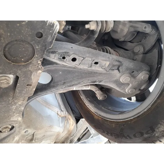 Brazo Suspension Inferior Delantero Izquierdo para Peugeot 308 Sw Iii (Fc_, Fj_, Fr_, F4_, Fn_)
