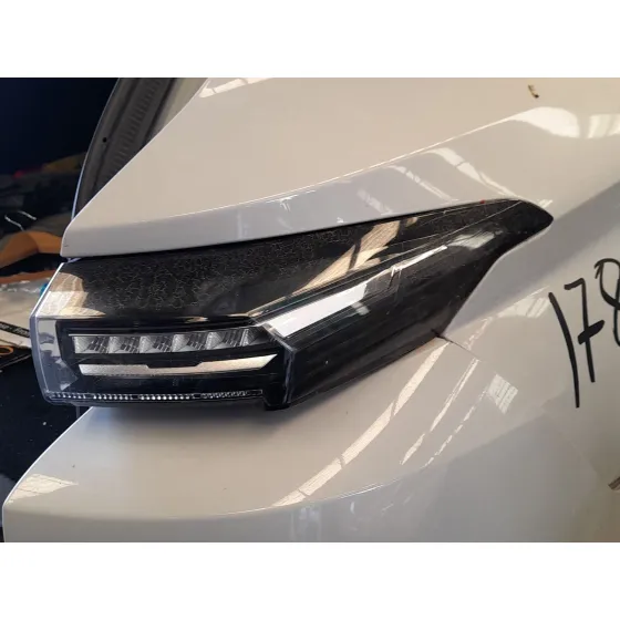 Piloto Trasero Derecho Exterior para Peugeot 308 Sw Iii (Fc_, Fj_, Fr_, F4_, Fn_)