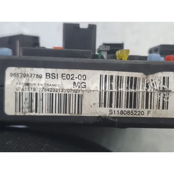 Caja Reles / Fusibles para Citroën Xsara Picasso (N68)