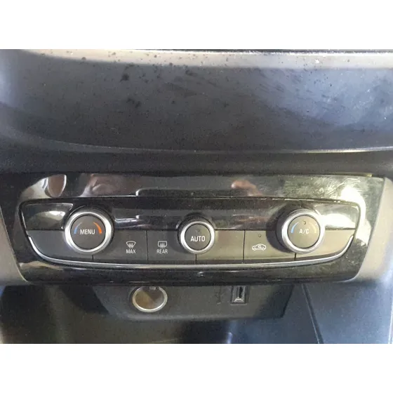 Mando Climatizador para Opel Corsa F (P2Jo)
