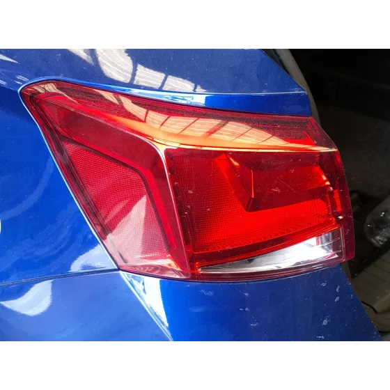 Piloto Trasero Izquierdo Exterior para Seat Arona (Kj7, Kjp)