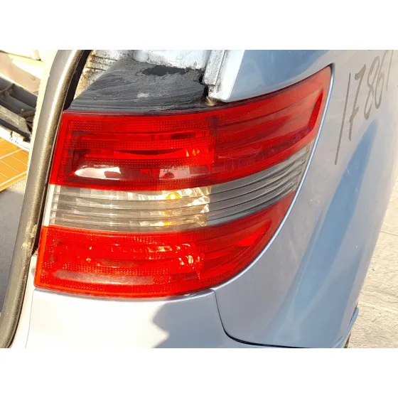 Piloto Trasero Derecho Exterior para Mercedes-Benz Clase B Sports Tourer (W245)