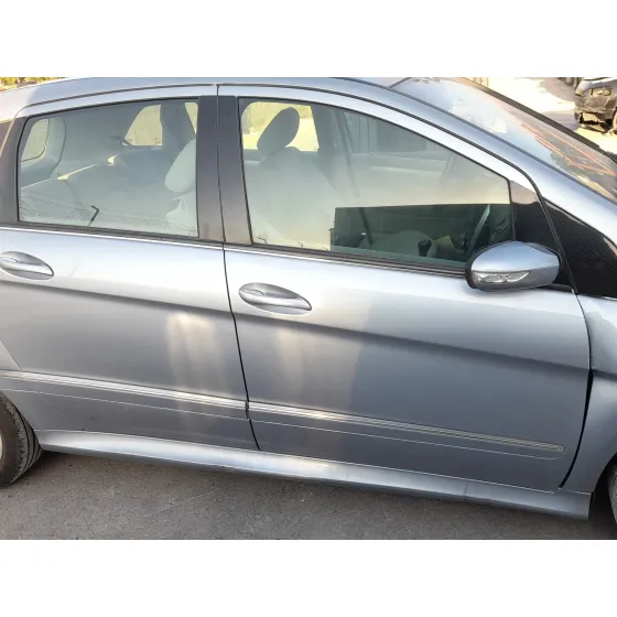 Puerta Delantera Derecha para Mercedes-Benz Clase B Sports Tourer (W245)