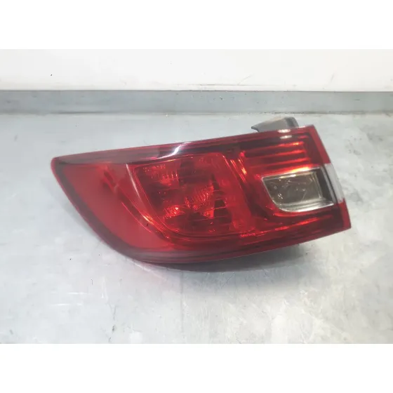 Piloto Trasero Izquierdo Exterior para Renault Clio Iv (Bh_)