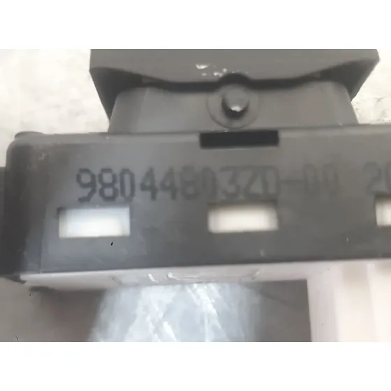 Mando Elevalunas Delantero Derecho para Peugeot 3008 Ii Suv (Mc_, Mr_, Mj_, M4_)