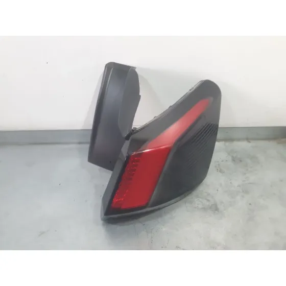 Piloto Trasero Derecho Exterior para Peugeot 3008 Ii Suv (Mc_, Mr_, Mj_, M4_)
