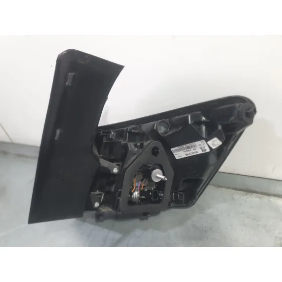 Piloto Trasero Izquierdo Exterior para Peugeot 3008 Ii Suv (Mc_, Mr_, Mj_, M4_)