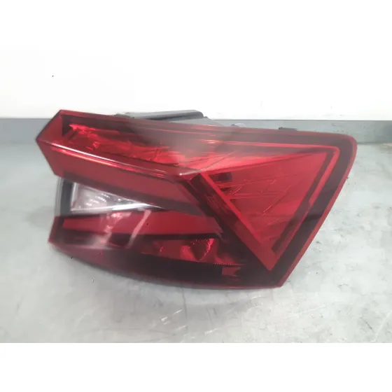 Piloto Trasero Derecho Exterior para Skoda Fabia Iv (Pj3)