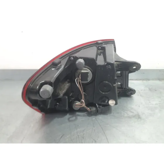 Piloto Trasero Derecho Exterior para Skoda Fabia Iv (Pj3)