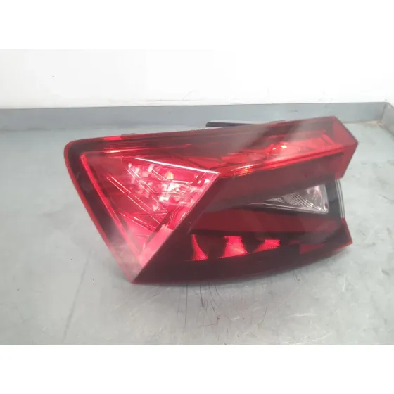 Piloto Trasero Izquierdo Exterior para Skoda Fabia Iv (Pj3)