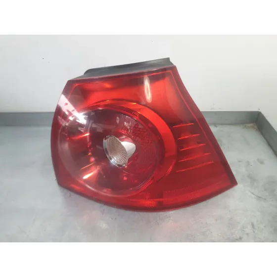 Piloto Trasero Derecho Exterior para Volkswagen Golf V (1K1)