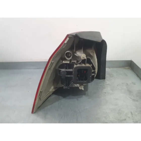 Piloto Trasero Derecho Exterior para Volkswagen Golf V (1K1)