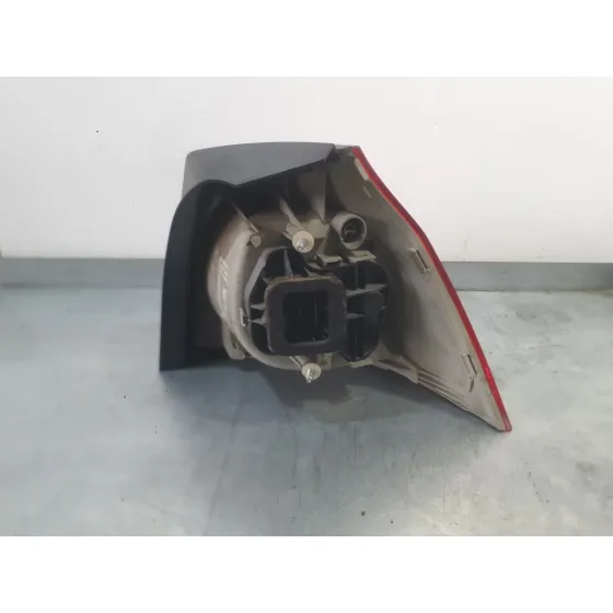 Piloto Trasero Izquierdo Exterior para Volkswagen Golf V (1K1)