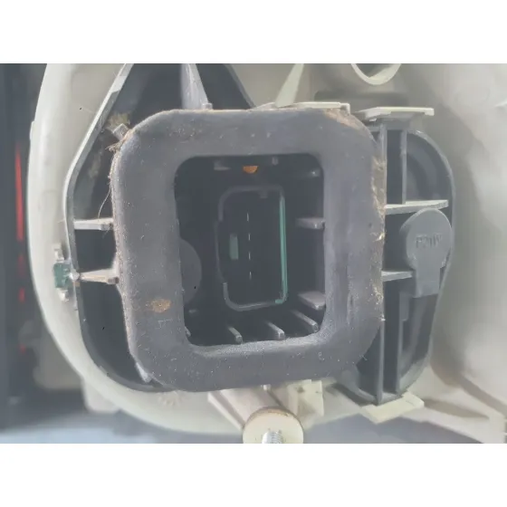 Piloto Trasero Izquierdo Exterior para Volkswagen Golf V (1K1)