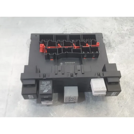Caja Reles / Fusibles para Volkswagen Golf V (1K1)