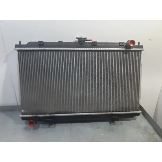 Radiador Agua para Nissan Almera Ii Hatchback (N16)