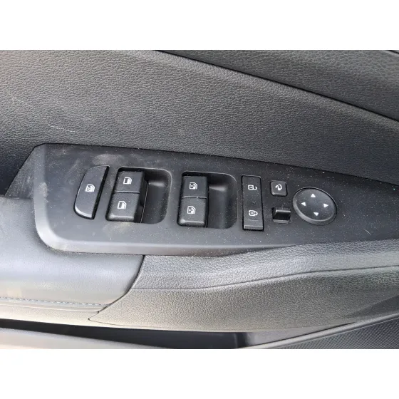 Mando Elevalunas Delantero Izquierdo para Kia Sportage V (Nq5)