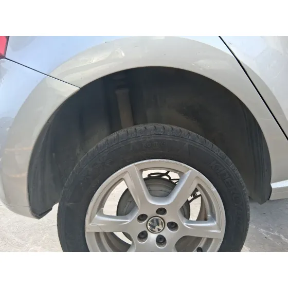 Plastico Pase Rueda Tras. Dch. para Volkswagen Polo V (6R1, 6C1)