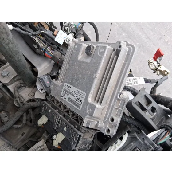 Centralita Motor Uce para Opel Corsa F (P2Jo)