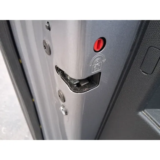 Cerradura Puerta Trasera Izquierda para Opel Corsa F (P2Jo)