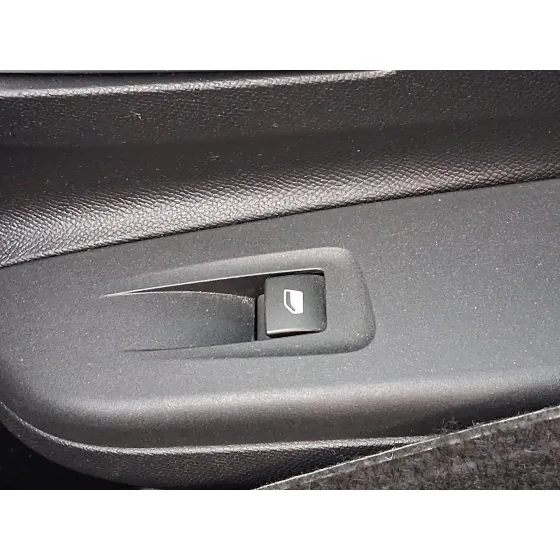Mando Elevalunas Delantero Derecho para Opel Corsa F (P2Jo)