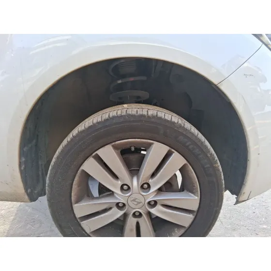 Plastico Pase Rueda Del. Dch. para Hyundai Ix20 (Jc)