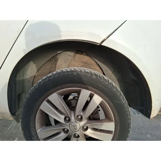 Plastico Pase Rueda Tras. Izq. para Hyundai Ix20 (Jc)