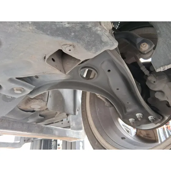 Brazo Suspension Inferior Delantero Izquierdo para Seat Toledo Iv (Kg3)
