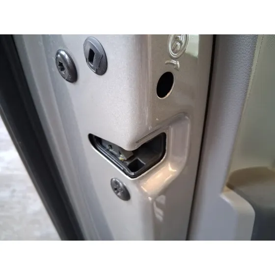 Cerradura Puerta Trasera Izquierda para Seat Toledo Iv (Kg3)