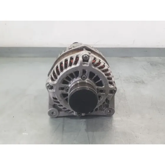 Alternador para Nissan Nv200 Furgoneta