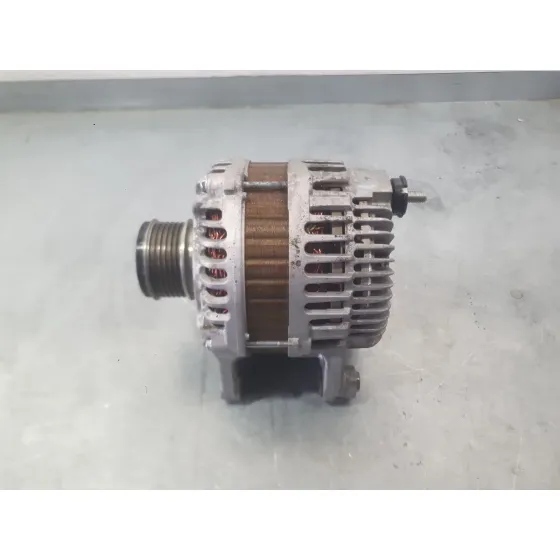 Alternador para Nissan Nv200 Furgoneta