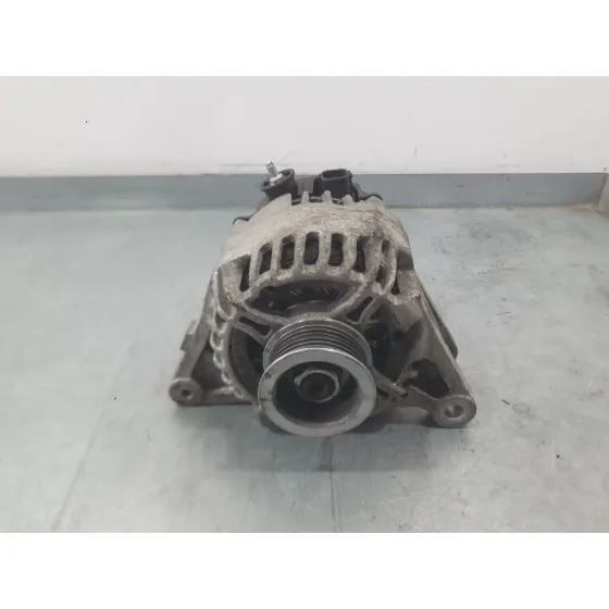 Alternador para Toyota Auris (_E15_)