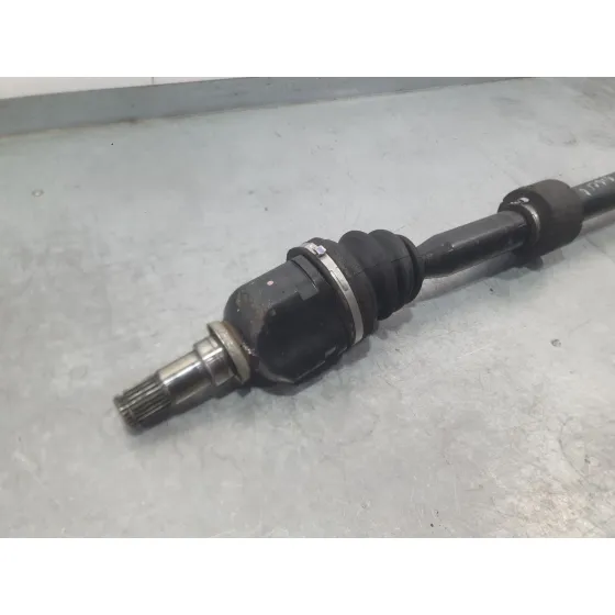 Transmision Delantera Derecha para Toyota Auris (_E15_)