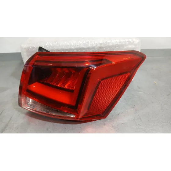 Piloto Trasero Derecho Exterior para Seat Arona (Kj7, Kjp)