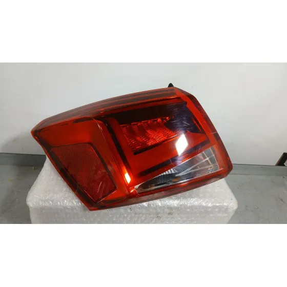 Piloto Trasero Izquierdo Exterior para Seat Arona (Kj7, Kjp)