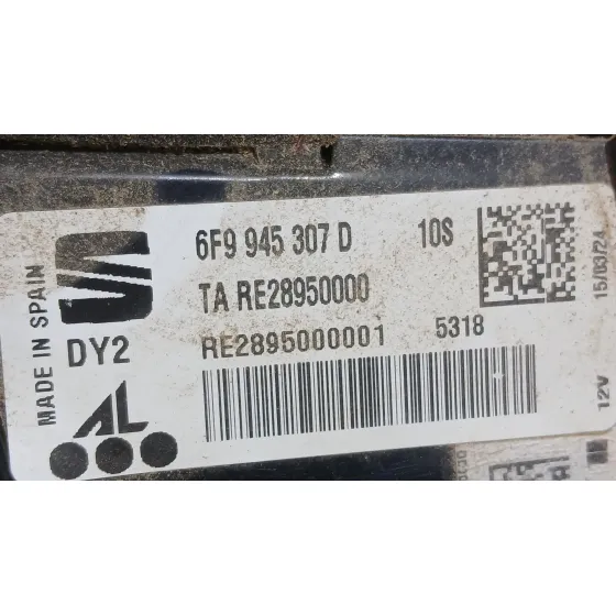 Piloto Trasero Izquierdo Interior para Seat Arona (Kj7, Kjp)
