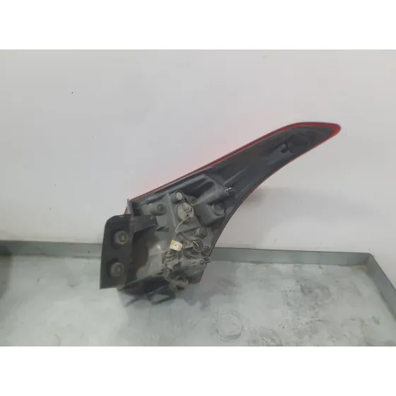 Piloto Trasero Izquierdo Exterior para Hyundai I30 (Gd)