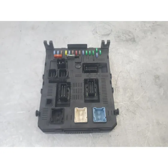 Caja Reles / Fusibles para Peugeot 307 Sw (3H)
