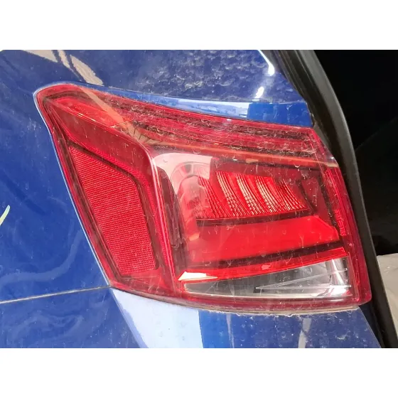 Piloto Trasero Izquierdo Exterior para Seat Arona (Kj7, Kjp)