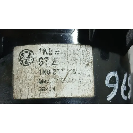 Faro Antiniebla Derecho para Volkswagen Golf V (1K1)