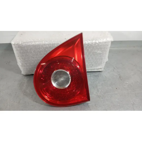 Piloto Trasero Derecho Interior para Volkswagen Golf V (1K1)