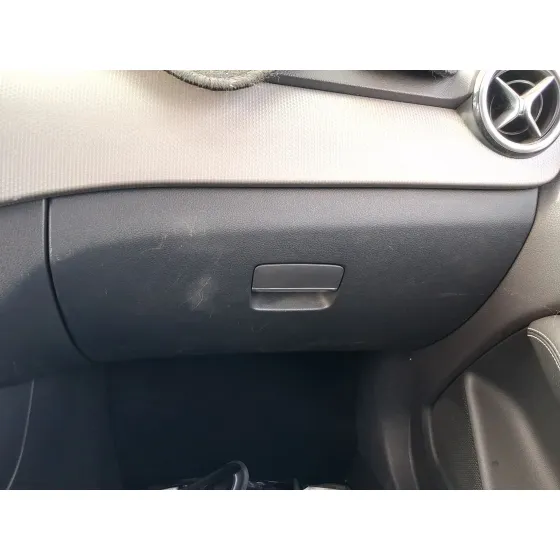 Guantera para Mercedes-Benz Clase B Sports Tourer (W246, W242)