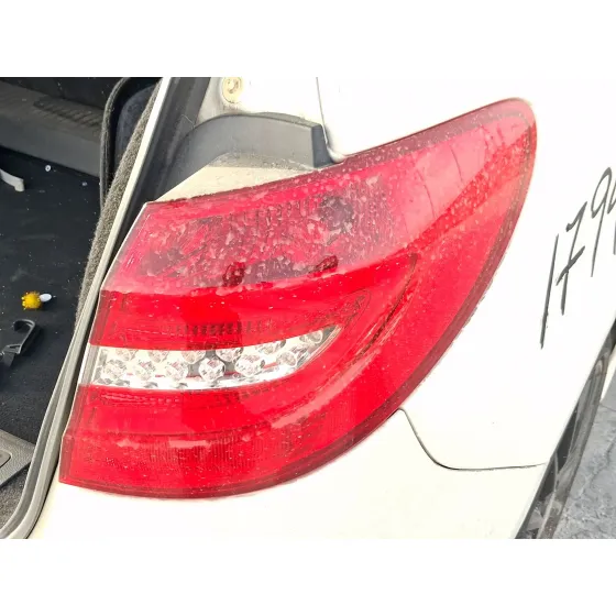 Piloto Trasero Derecho Exterior para Mercedes-Benz Clase B Sports Tourer (W246, W242)