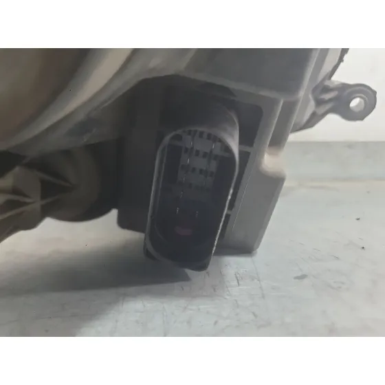 Faro Izquierdo para Volkswagen Golf V (1K1)