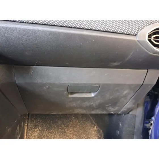 Guantera para Dacia Sandero Iii
