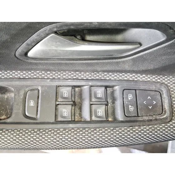 Mando Elevalunas Delantero Izquierdo para Dacia Sandero Iii