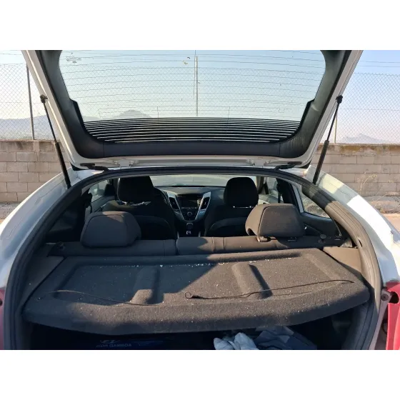 Bandeja Trasera para Hyundai Veloster (Fs)