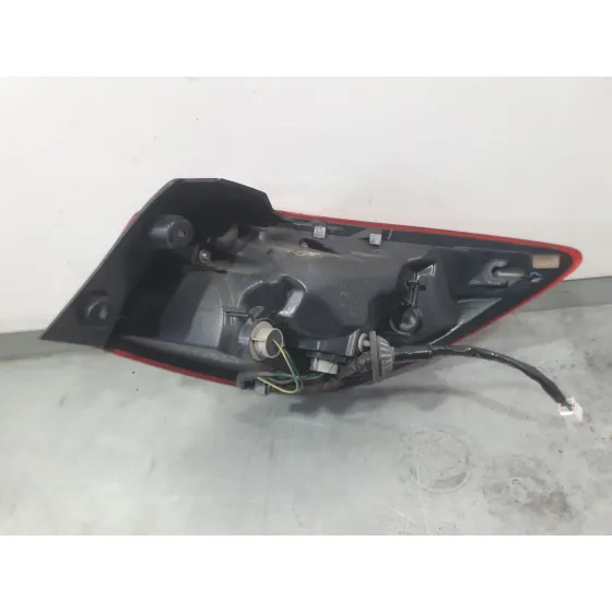 Piloto Trasero Izquierdo Exterior para Mazda 2 Hatchback (Dl, Dj)
